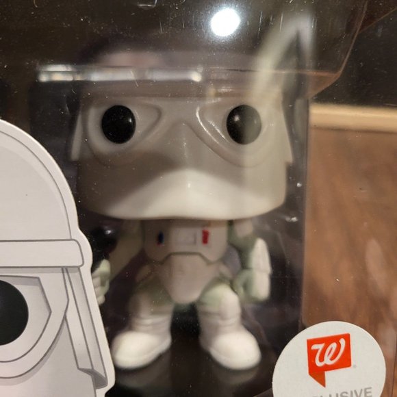 Star Wars Snowtrooper Walgreens Exclusive Funko Pop - Picture 7 of 11
